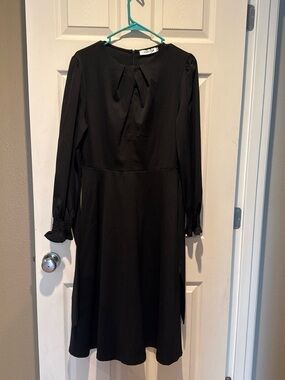 Wish Black Long-Sleeve A-Line Midi Dress